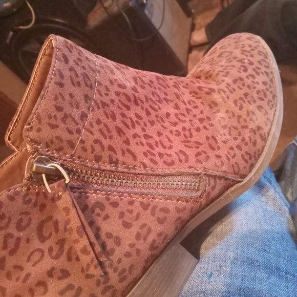 Lepord shoes - Picture 3 of 5